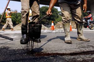 DPR: Tak segera perbaiki...