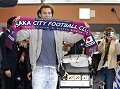 Forlan perkuat Cerezo...
