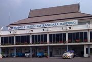 Bandara Husein Sastranegara...