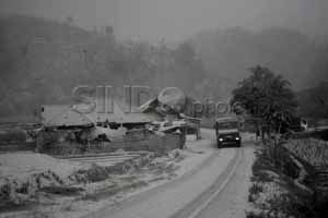Kerugian letusan Kelud...