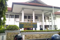 Molor sepekan, bos kuali...