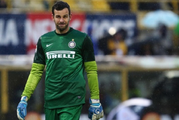 Handanovic dukung Vidic...
