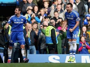 Chelsea amankan posisi