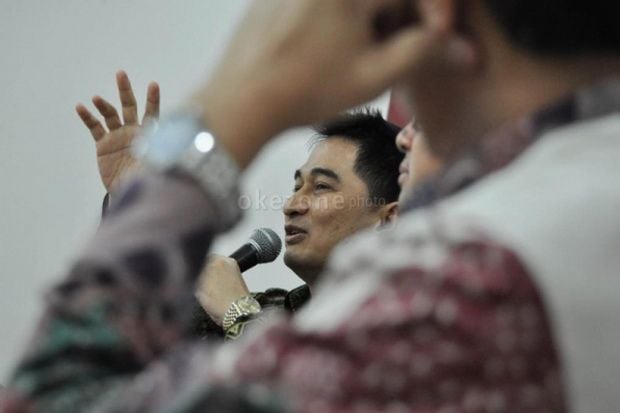 Calon hakim MK, ICW...