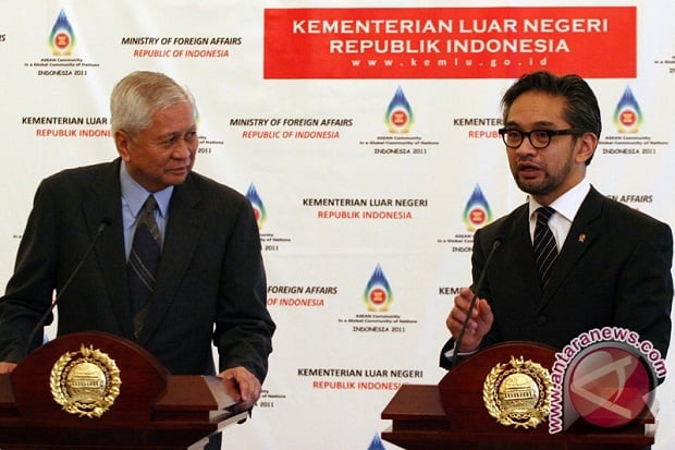 Pererat hubungan bilateral,...