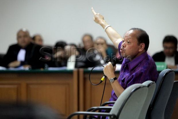 Rudi digoyang, Sutan...