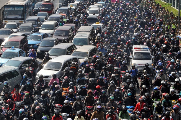 Macet tak akan hentikan...