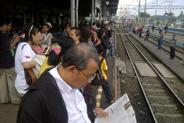 Terhimpit, penumpang...