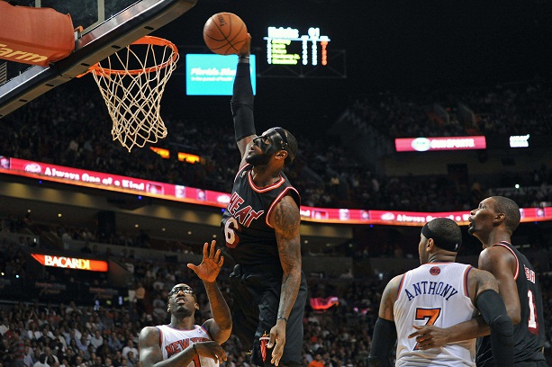 Topeng LeBron bawa keberuntungan