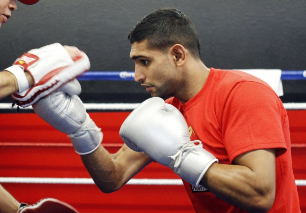 Khan sebut Mayweather...