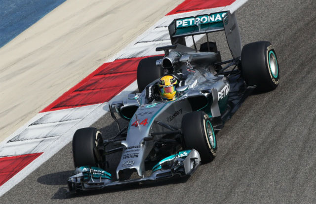 Hamilton tercepat di...