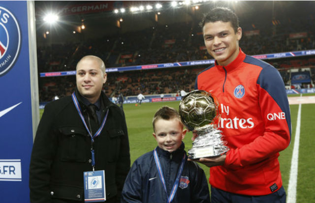 Thiago Silva dianugerahi...