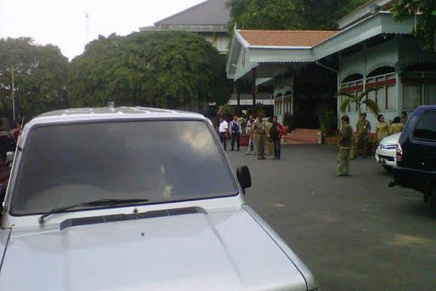 15 menit diparkir di...