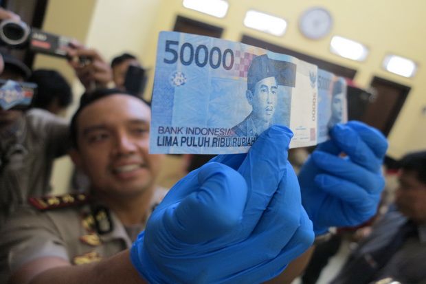Mantan pegawai BII diduga...
