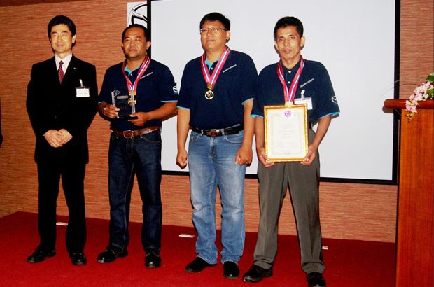 Teknisi Mazda Indonesia...