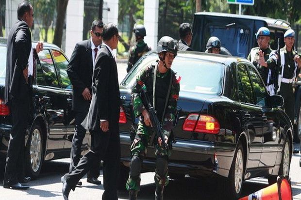 Menghargai jasa mantan...