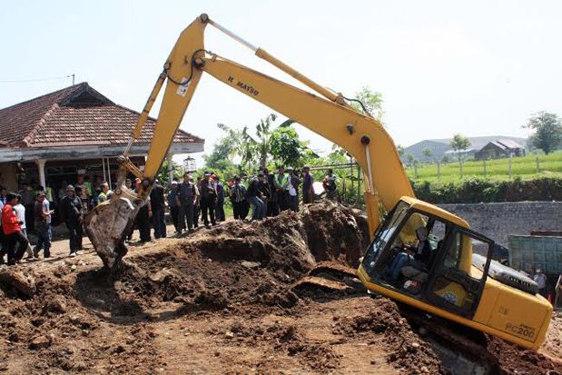 Lahan & rumah penghalang...