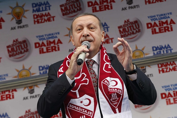Korupsi dikritik, PM...