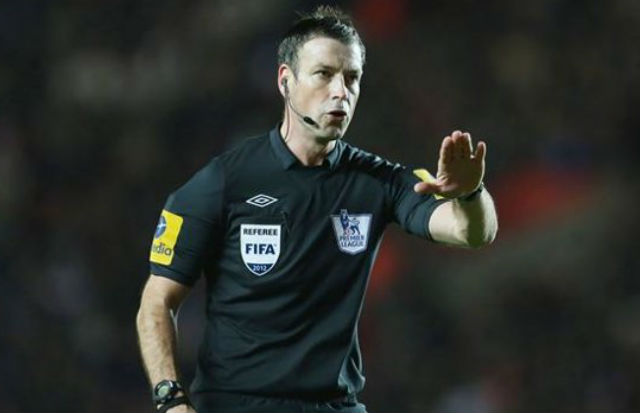 Wasit Inggris pimpin...