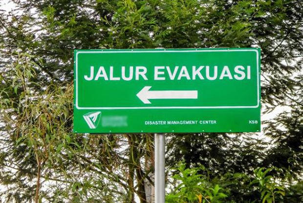 Gunung Slamet Waspada,...