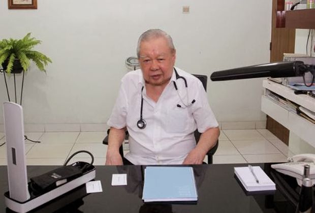 Kisah Dokter Lo, tak...