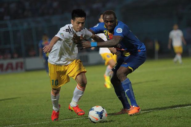 Singo Edan terkapar...