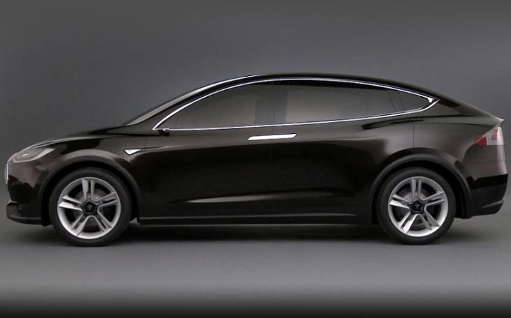 Tesla boyong SUV model...