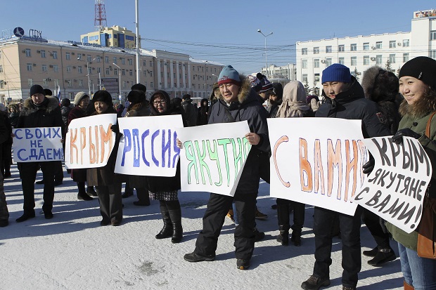 Jelang referendum Crimea,...