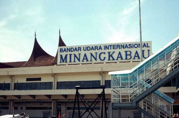 20 penerbangan di Bandara...