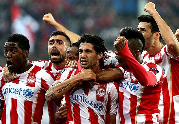 Olympiakos segel gelar...