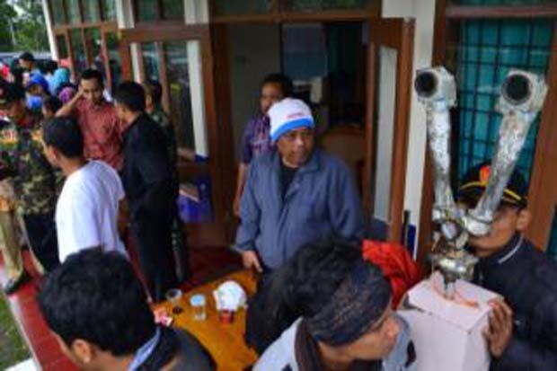 Warga ramai kunjungi...