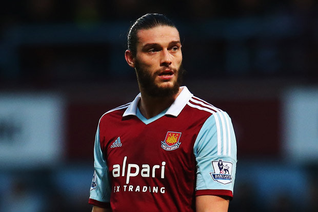 Andy Carroll incar piala...