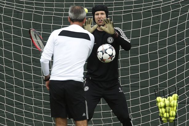 Berlatih tangkap bola...