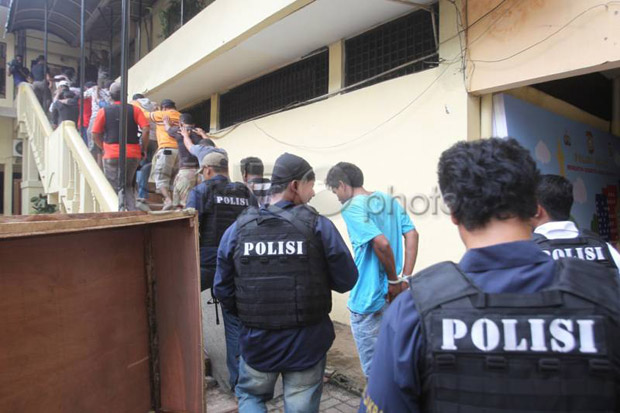 Preman di Jakarta mau...