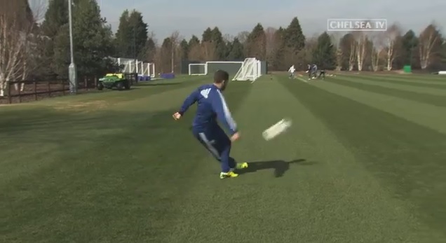 Hazard siapkan Rabona...