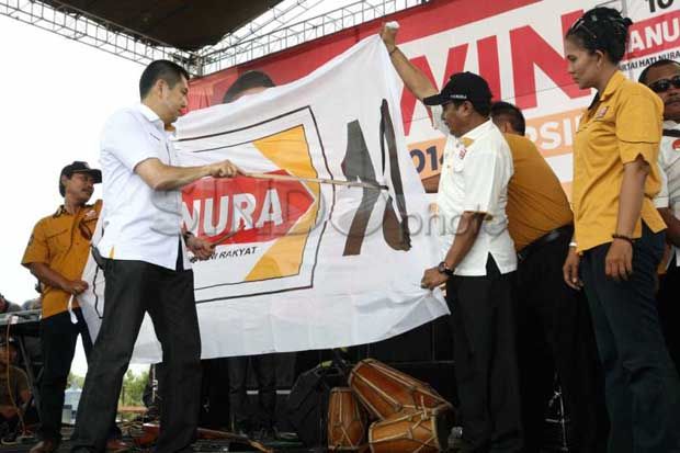 HT ajak warga NTT gunakan...