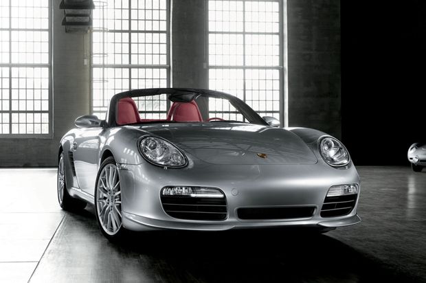Porsche kenalkan mesin...