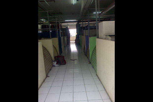 Pengelola blok G Tanah...