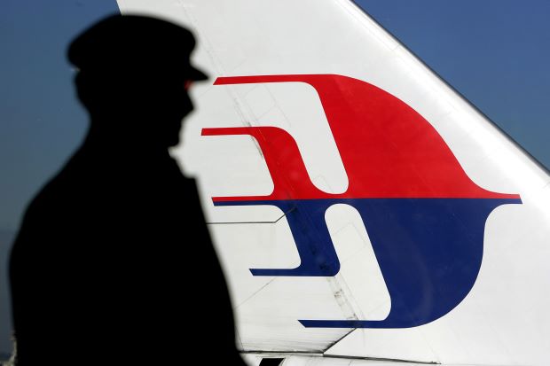 MH370 belum ketemu,...