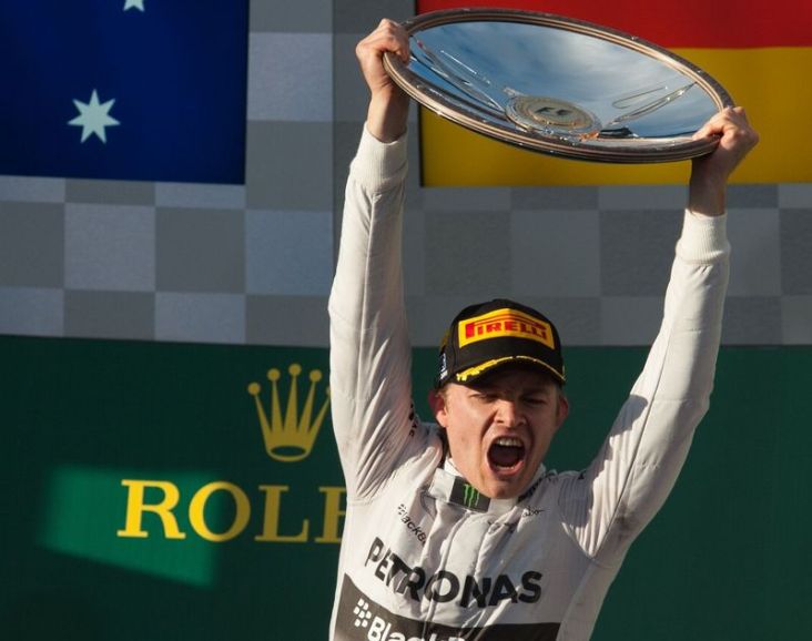 Rosberg coba pertahankan...