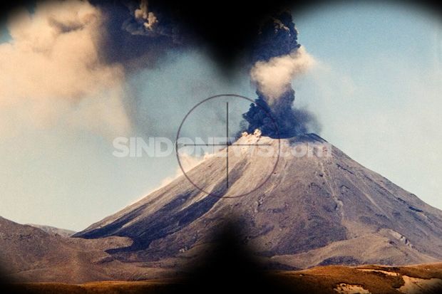 Warga panik saat Merapi...