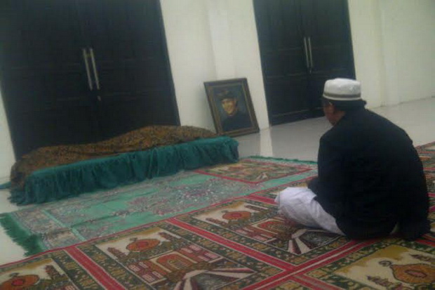 Besok, jenazah Asep...