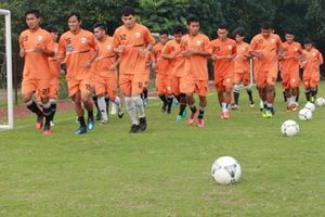 Dilepas Villa 2000,...