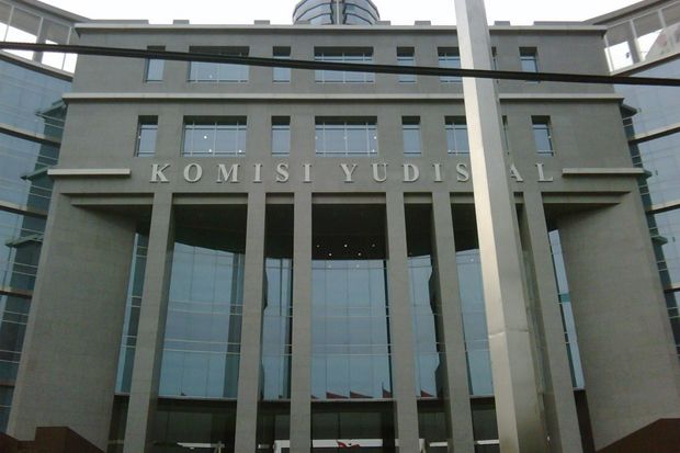 Menjaga kehormatan dan...