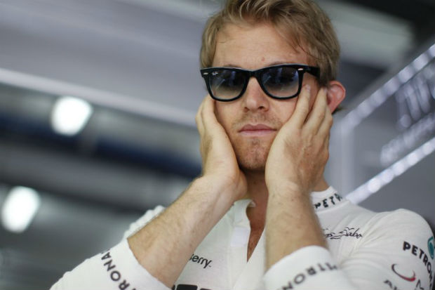 Rosberg ingin hapus...