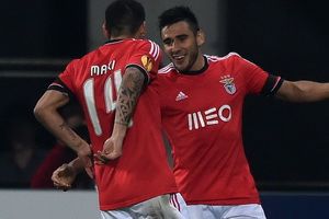 Benfica buka peluang...