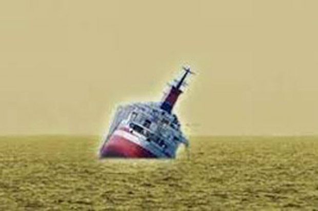 Kapal pengangkut logistik...