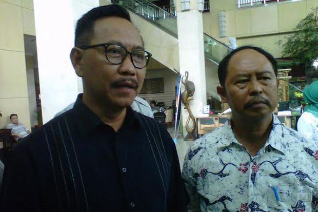 Warga Perancis ikut...