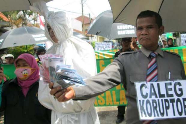 Penampakan pocong di...