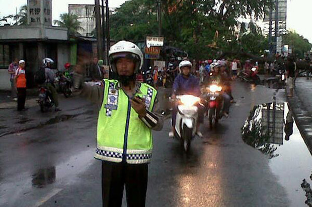 Jalan alternatif hindari...